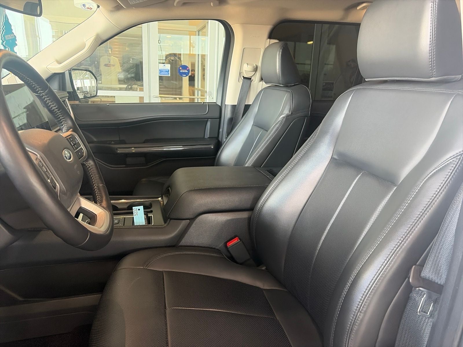 2023 Ford Expedition XLT