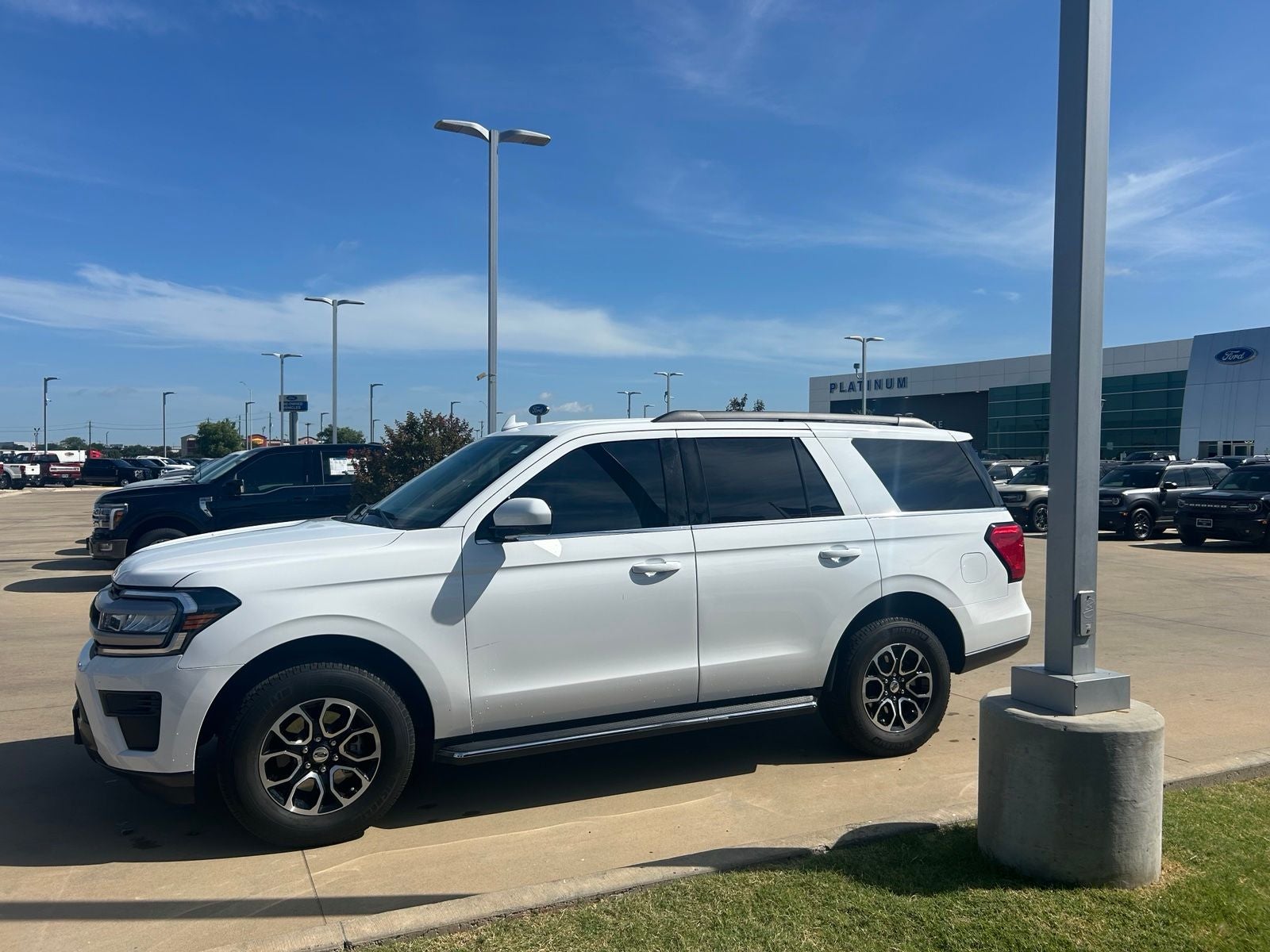 2023 Ford Expedition XLT
