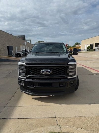 2023 Ford F-350SD Lariat