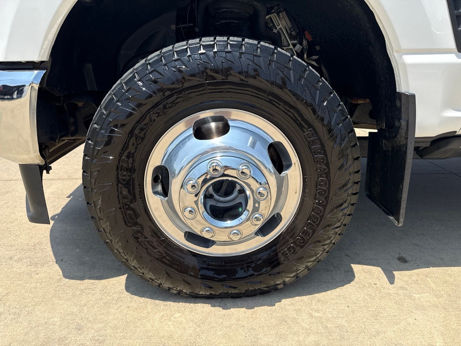 2025 Ford F-350SD Lariat DRW