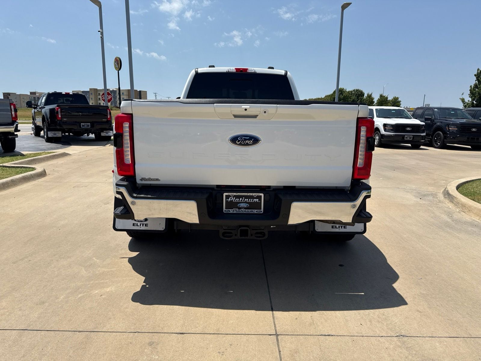 2025 Ford F-350SD Lariat DRW