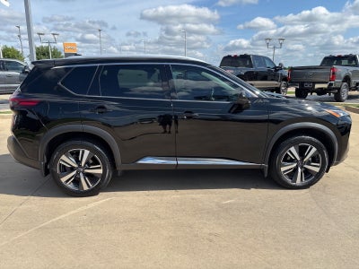 2022 Nissan Rogue SL