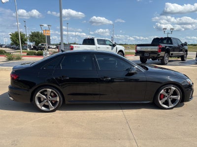 2022 Audi A4 45 S line Prestige quattro