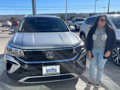 customer with new vw suv